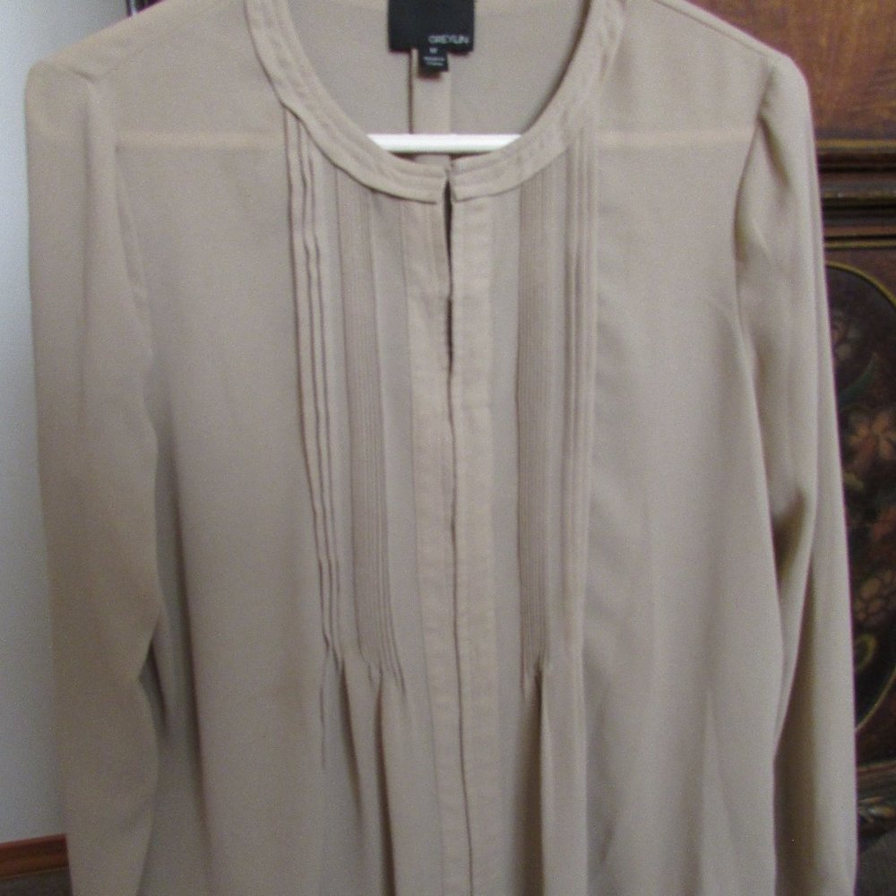 Women's blouse